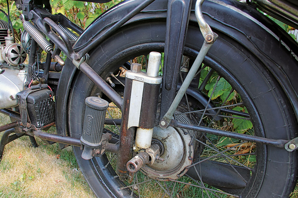 Hinterradfederung der Panther KS 150, Bj. 1952