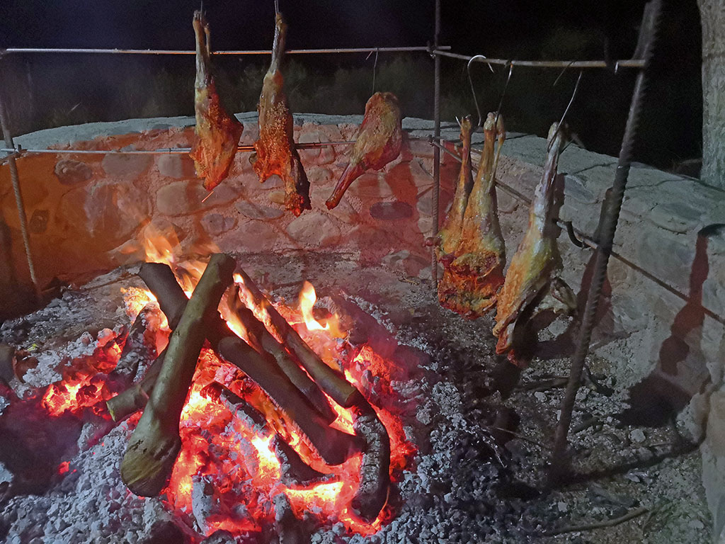 Lecker Essen auf Kreta - Fleisch gibt es reichlich...