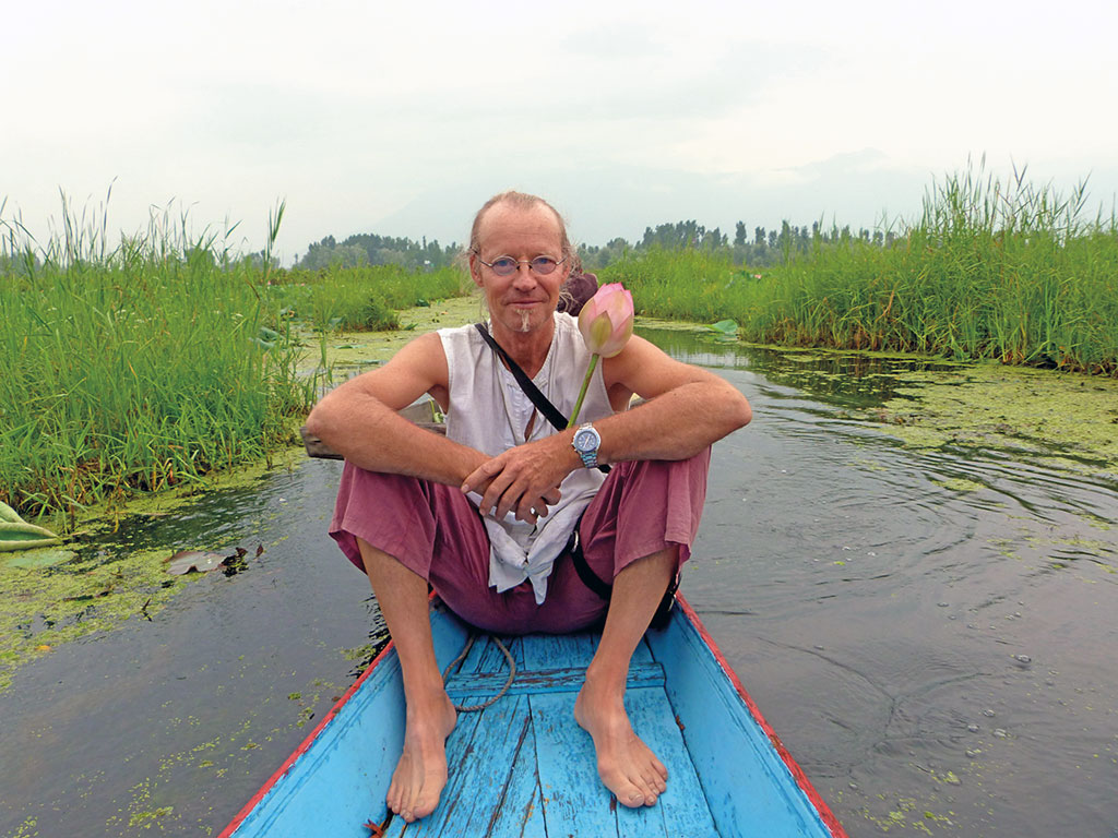 Bootsfahrt - Gruppenreise Indien / Himalaya mit Royal Enfield Motorrädern