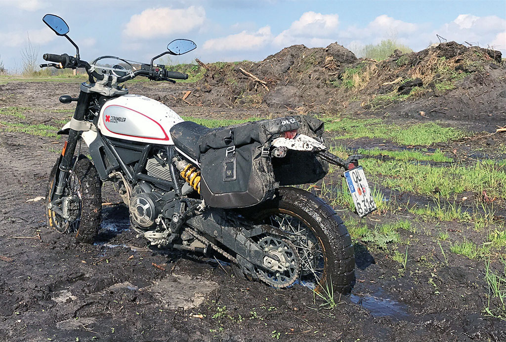 Festgefahren: Ducati Scrambler Desert Sled