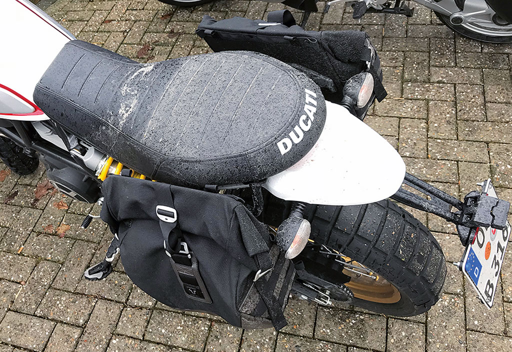 Mangelhafter Spritzschutz: Ducati Scrambler Desert Sled