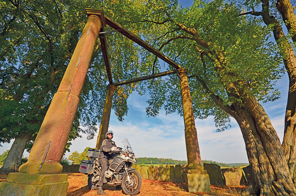 Ein letzter Blick: Bevor die Delinquenten am Beerfelder Galgen aufgeknüpft wurden, durften sie noch einmal das Odenwaldpanorama bewundern. 