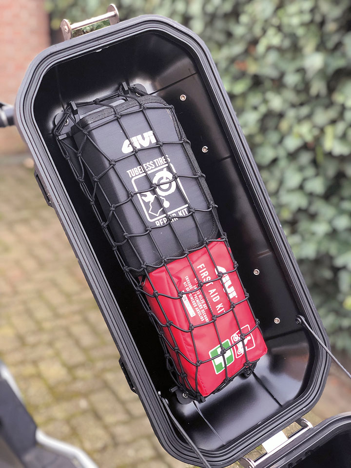 Optionales Gepäcknetz für die Kofferdeckel Optionales Gepäcknetz für die Kofferdeckel