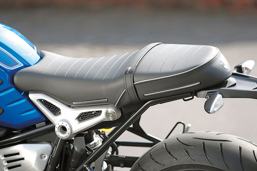 Bequeme Sitzbank der BMW R nineT /5 