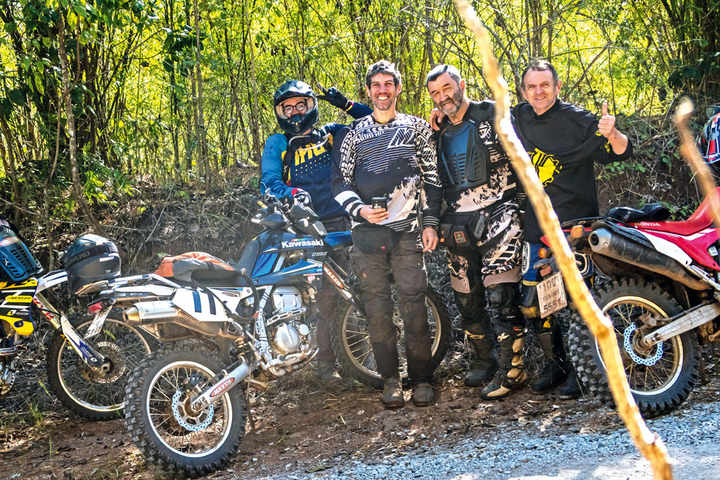 Unsere Gruppe - Endurowandern in Thailand