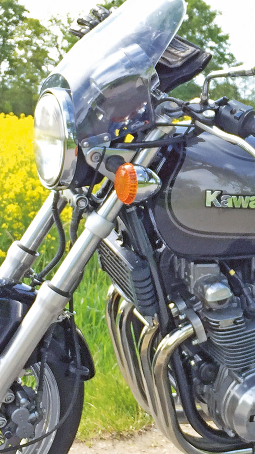 Puig Scheibe an der Kawasaki Zephyr 750