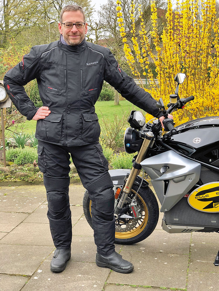 Blackwild Nr.1 Textilkombi