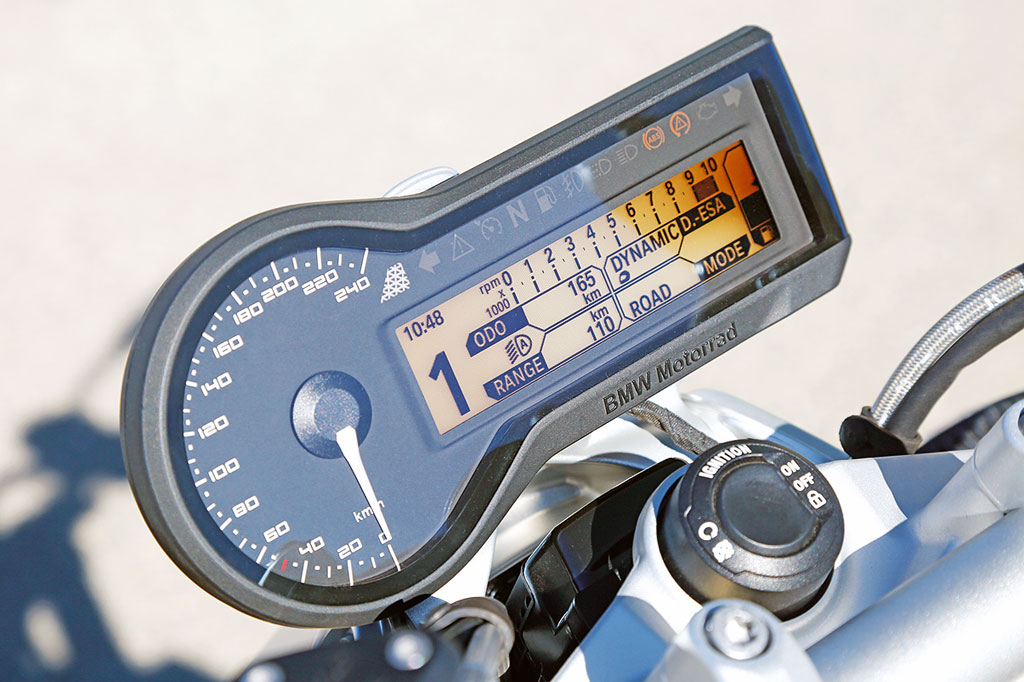 Cockpit - BMW R 1200 R (LC)