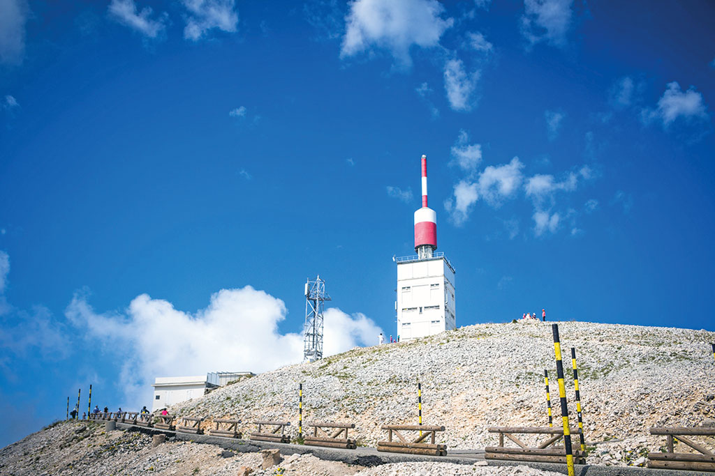 Gipfelstation am Mont Ventoux - Motorrad-Urlaub in der Provence