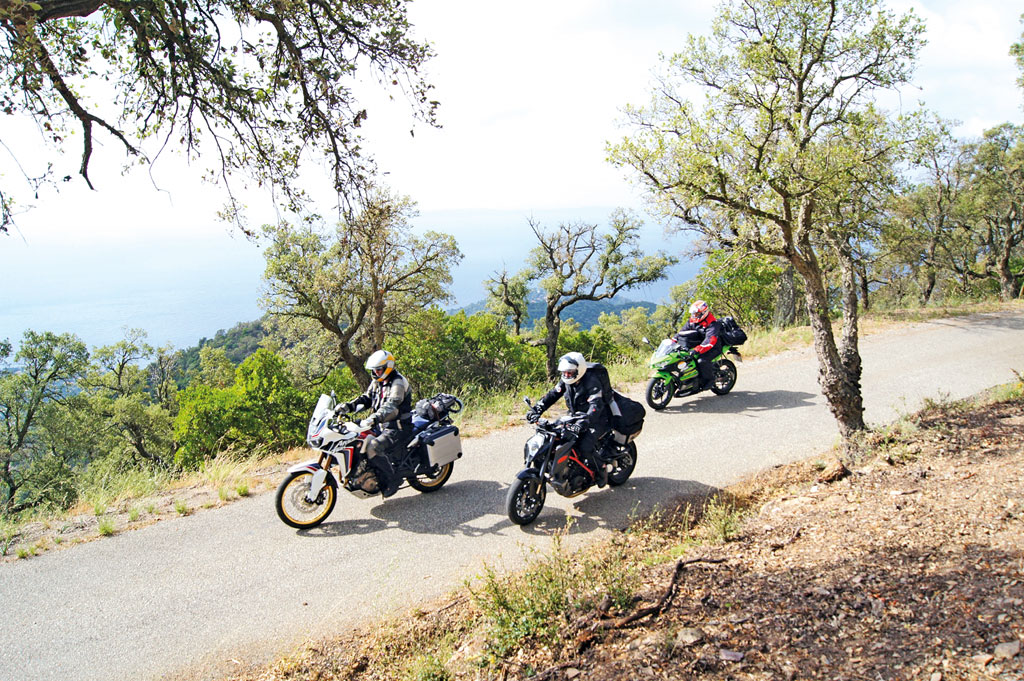 Entlang der Berge - Motorrad-Urlaub in der Provence