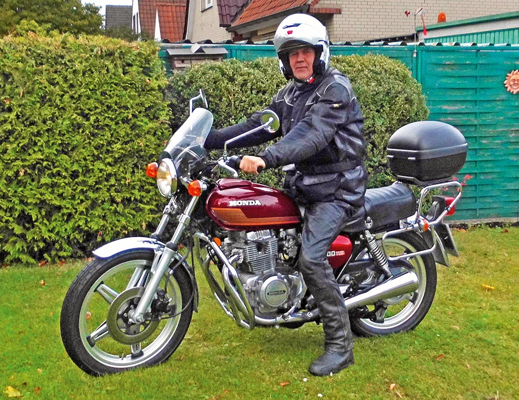 Voll restauriert: Axel mit seiner Honda CB 400 T, Bj. 1978 Voll restauriert: Axel mit seiner Honda CB 400 T, Bj. 1978