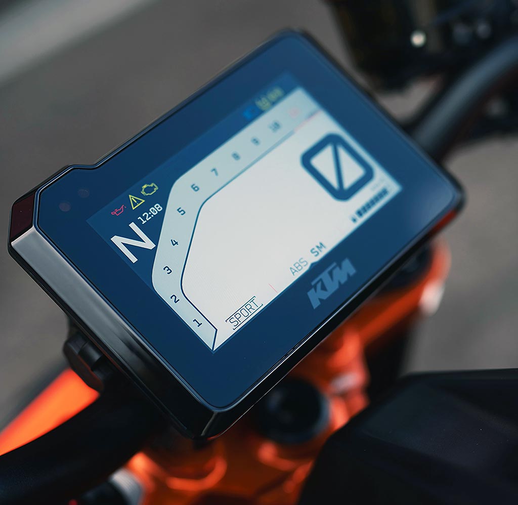 Tolles TFT-Display der KTM 1290 Super Duke R - Modell 2020
