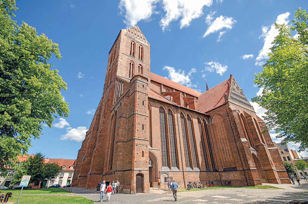Nikolai-Kirche in Wismar - Motorradtour Mecklenburg-Vorpommern