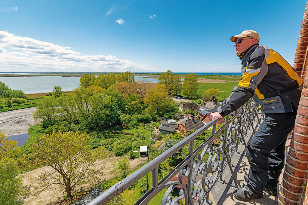 Auf dem Wustrower Kirchturm - Motorradtour Mecklenburg-Vorpommern Auf dem Wustrower Kirchturm - Motorradtour Mecklenburg-Vorpommern