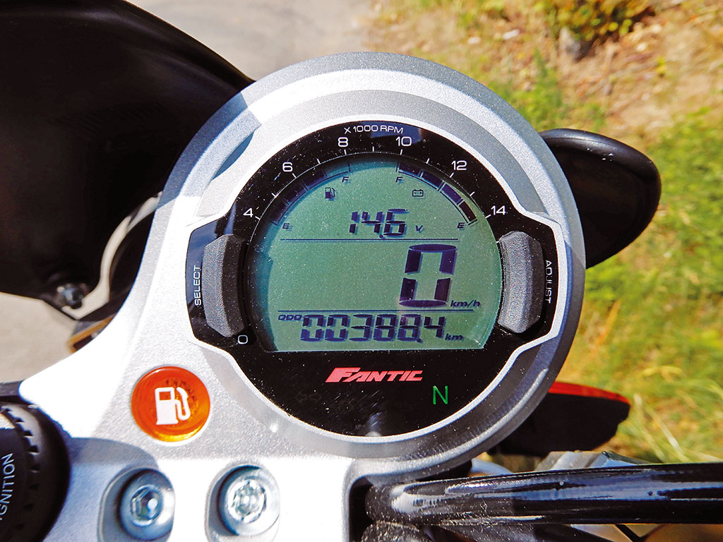 Digitaltacho der Fantic Caballero 500 Rally