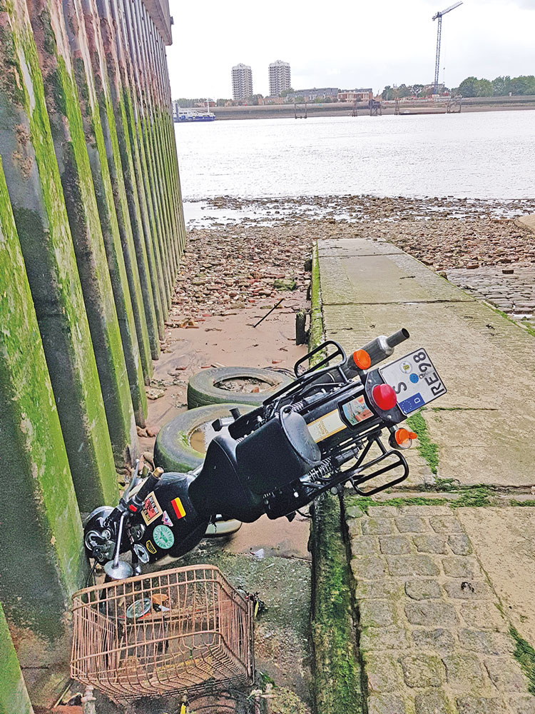 Die Enfield wurde angespült