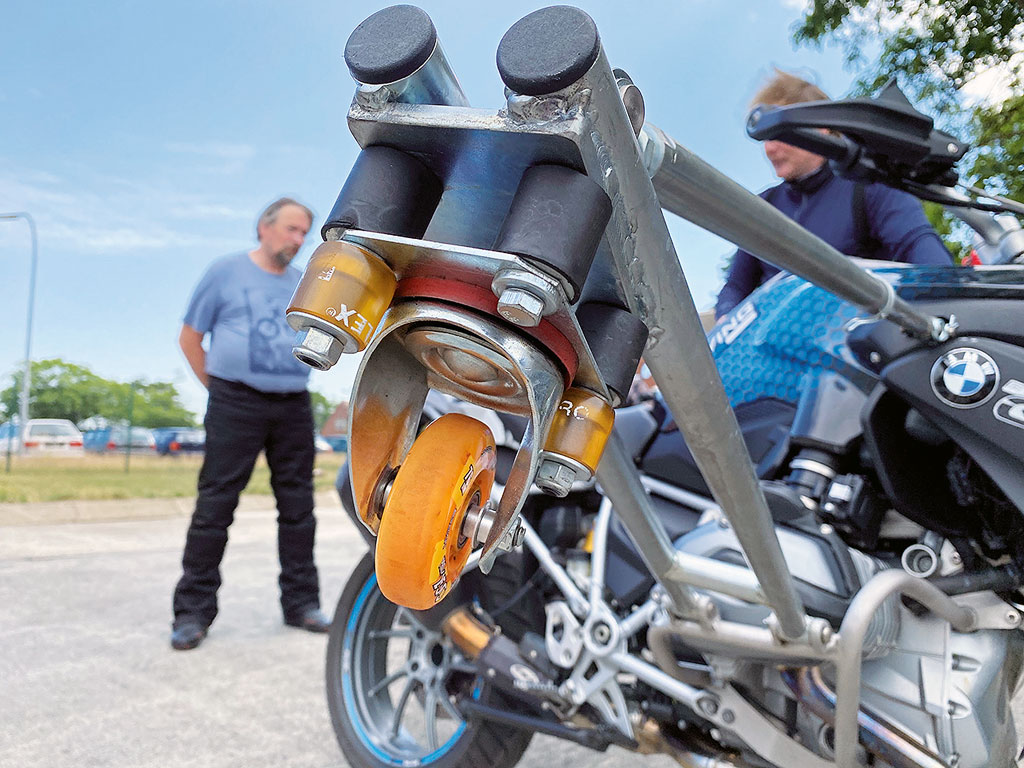 Stützräder am WingBike bei der Driving Area in Wesendorf Stützräder am WingBike bei der Driving Area in Wesendorf