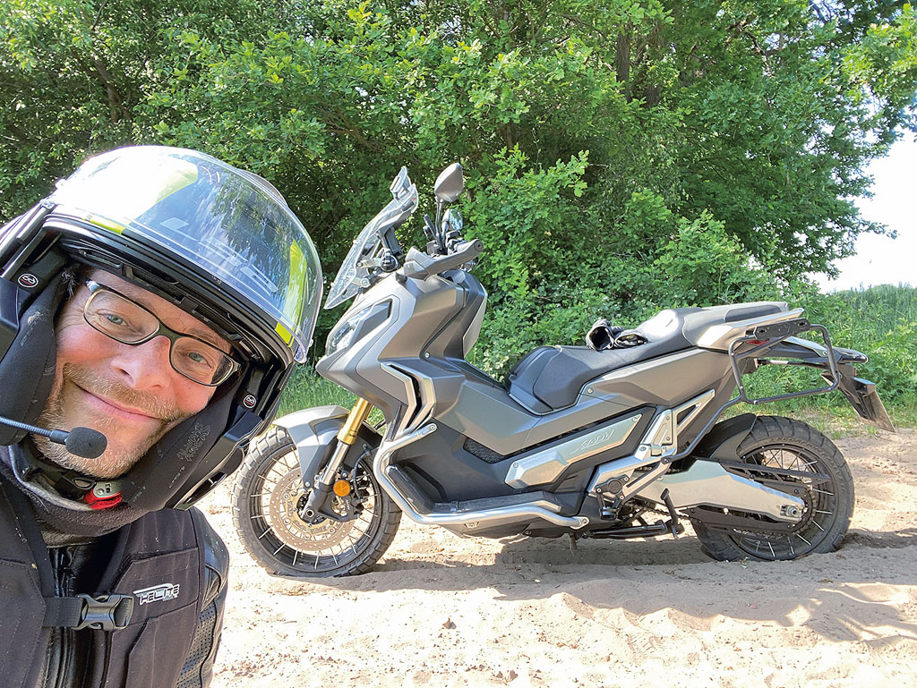 Honda X-ADV mit Pirelli Scorpion Rally STR