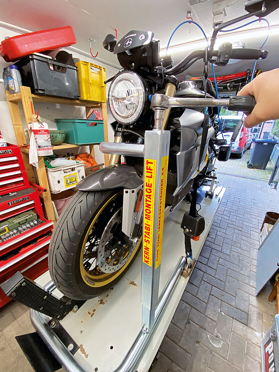 Front einfach und sicher heben - Kern Stabi Spindelheber Front einfach und sicher heben - Kern Stabi Spindelheber