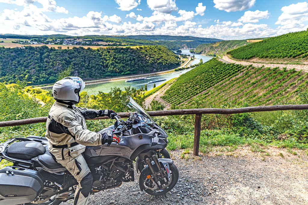 Mit dem Yamaha Niken GT im Rheingau auf Tour Mit dem Yamaha Niken GT im Rheingau auf Tour