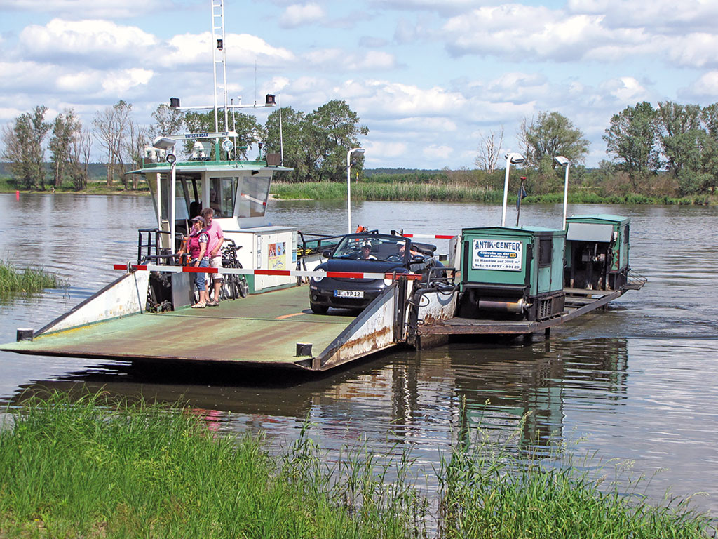 Eine von vielen Fähren auf der Tour Eine von vielen Fähren auf der Tour
