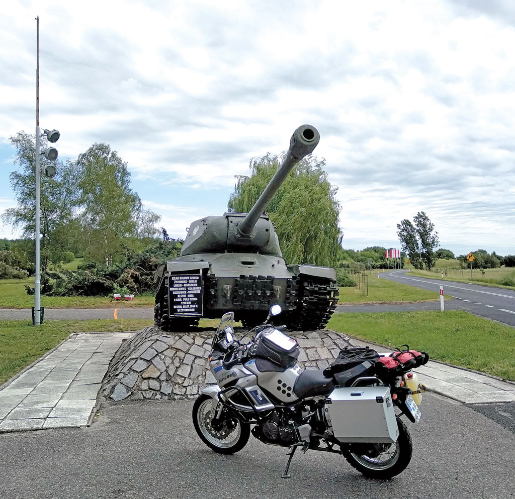 Motorradtour zwischen Elbe und Oder Motorradtour zwischen Elbe und Oder