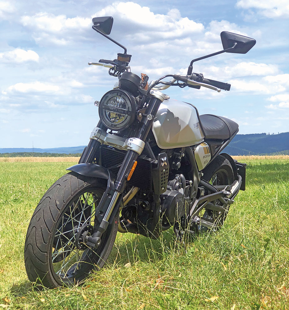 Brixton Crossfire 500 - Front