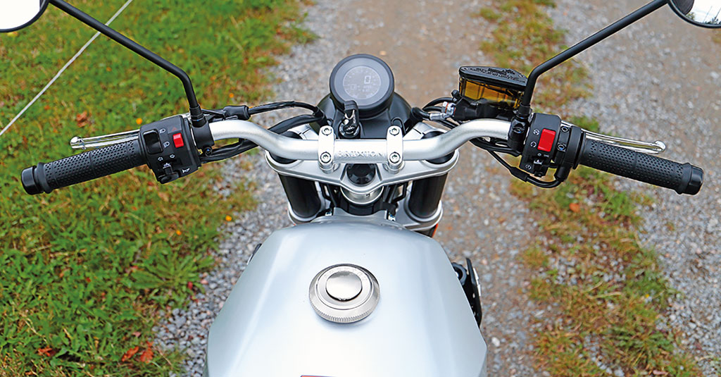 Arbeitsplatz des Fahrers - Brixton Crossfire 500 Arbeitsplatz des Fahrers - Brixton Crossfire 500