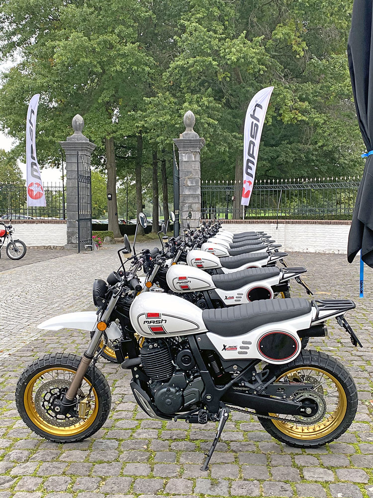 Mash X-Ride 650 - Die Pressemaschinen warten