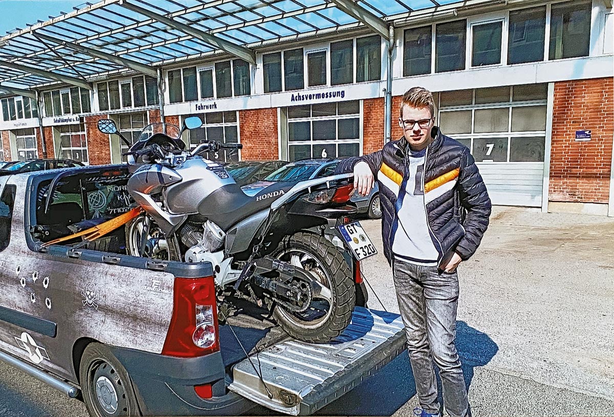 Lica und seine Honda 125 Varadero Lica und seine Honda 125 Varadero