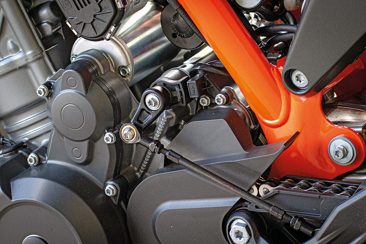 Schaltgestänge mit Sensor - KTM 890 Duke R, Modell 2020 Schaltgestänge mit Sensor - KTM 890 Duke R, Modell 2020
