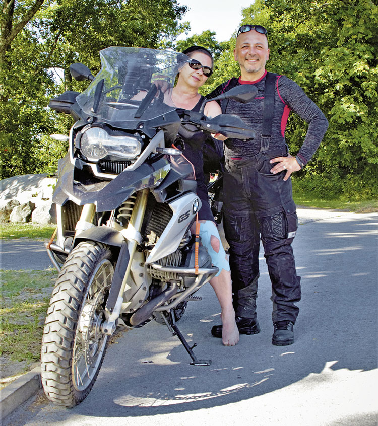 Janina - GS Fan in Estland - Motorradreise ins Baltikum Janina - GS Fan in Estland - Motorradreise ins Baltikum