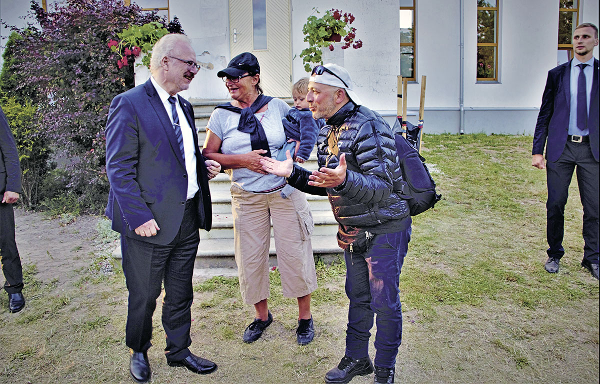 Begegnungen auf einer Motorradreise ins Baltikum Begegnungen auf einer Motorradreise ins Baltikum