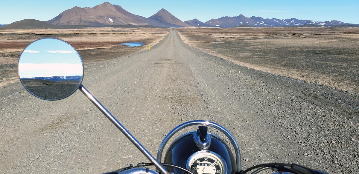 Motorradreise Island mit BMW R27 Gespann