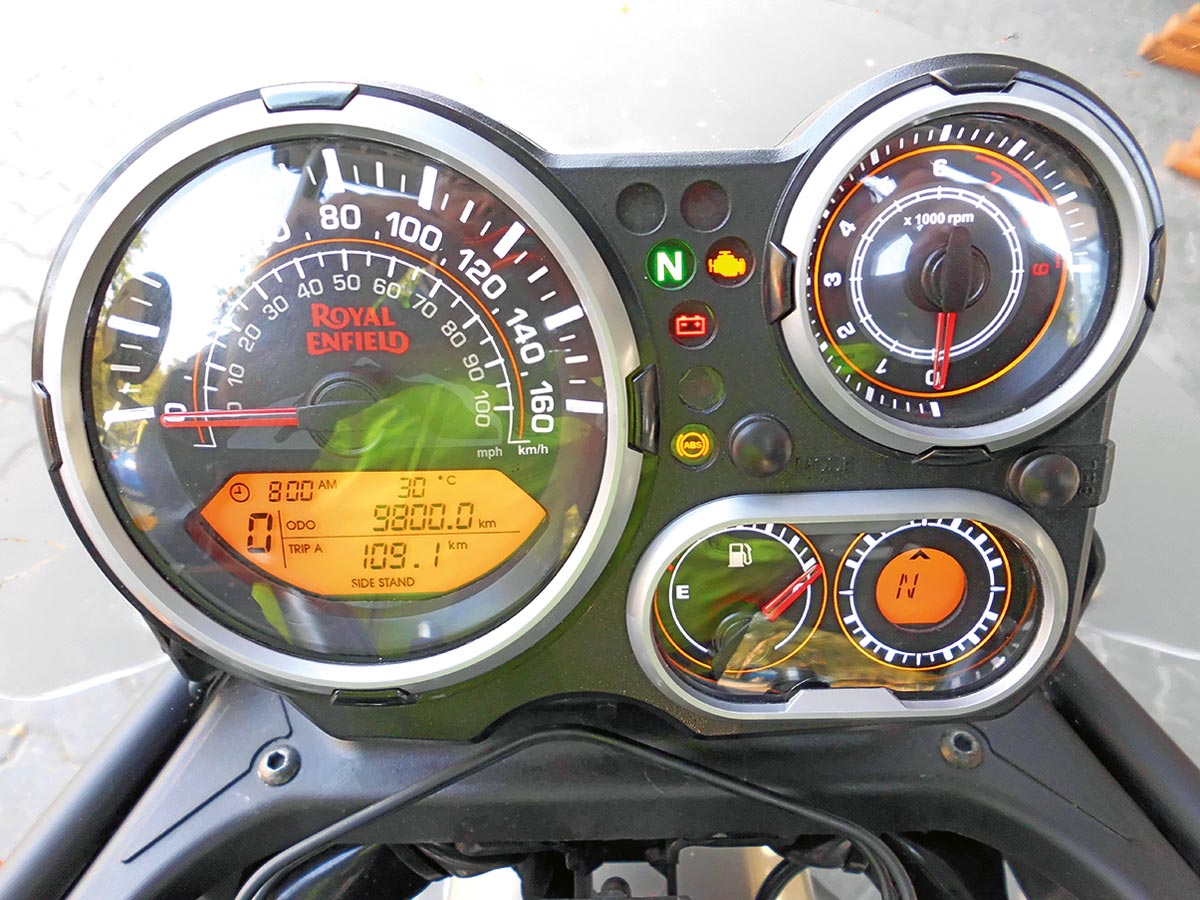 Royal Enfield Himalayan - Cockpit inkl. Kompass