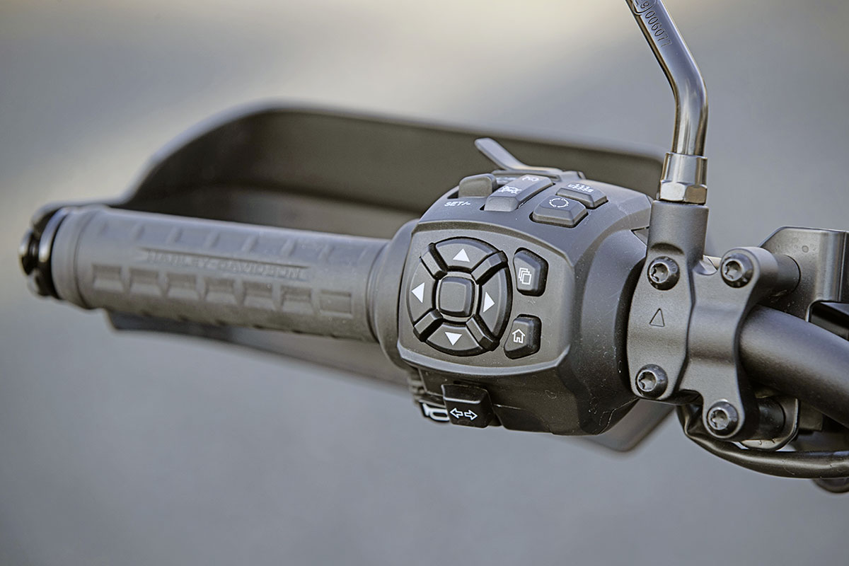 Übersichtliche Bedieneinheit links - Harley-Davidson Pan America