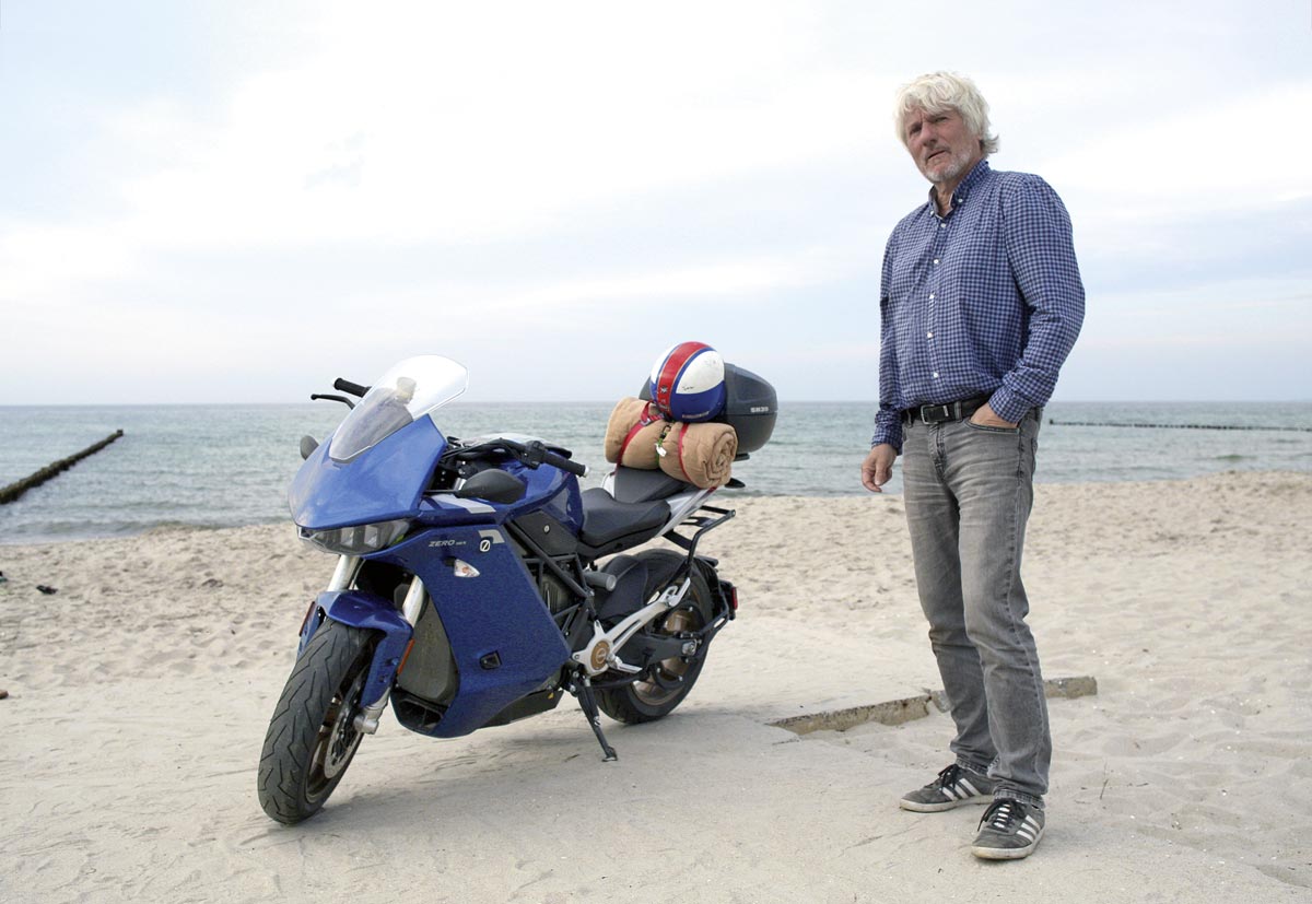 Jürgen am Strand - ZERO SR/S - 2000 km durch Deutschland Jürgen am Strand - ZERO SR/S - 2000 km durch Deutschland
