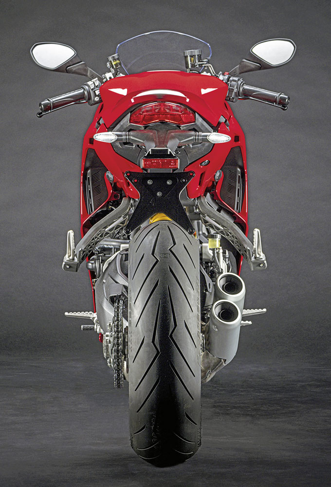 Heckansicht Ducati Supersport 950 S, Modell 2021