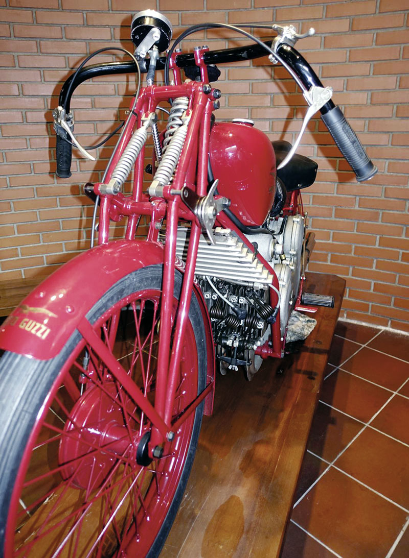 Moto Guzzi Mehrzylinder-Reihenmotoren