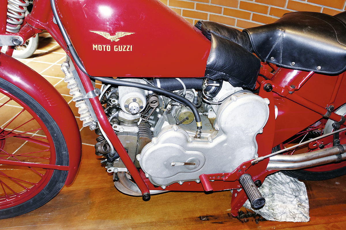 Moto Guzzi Mehrzylinder-Reihenmotoren - Kompressor der Quattro Cylindri