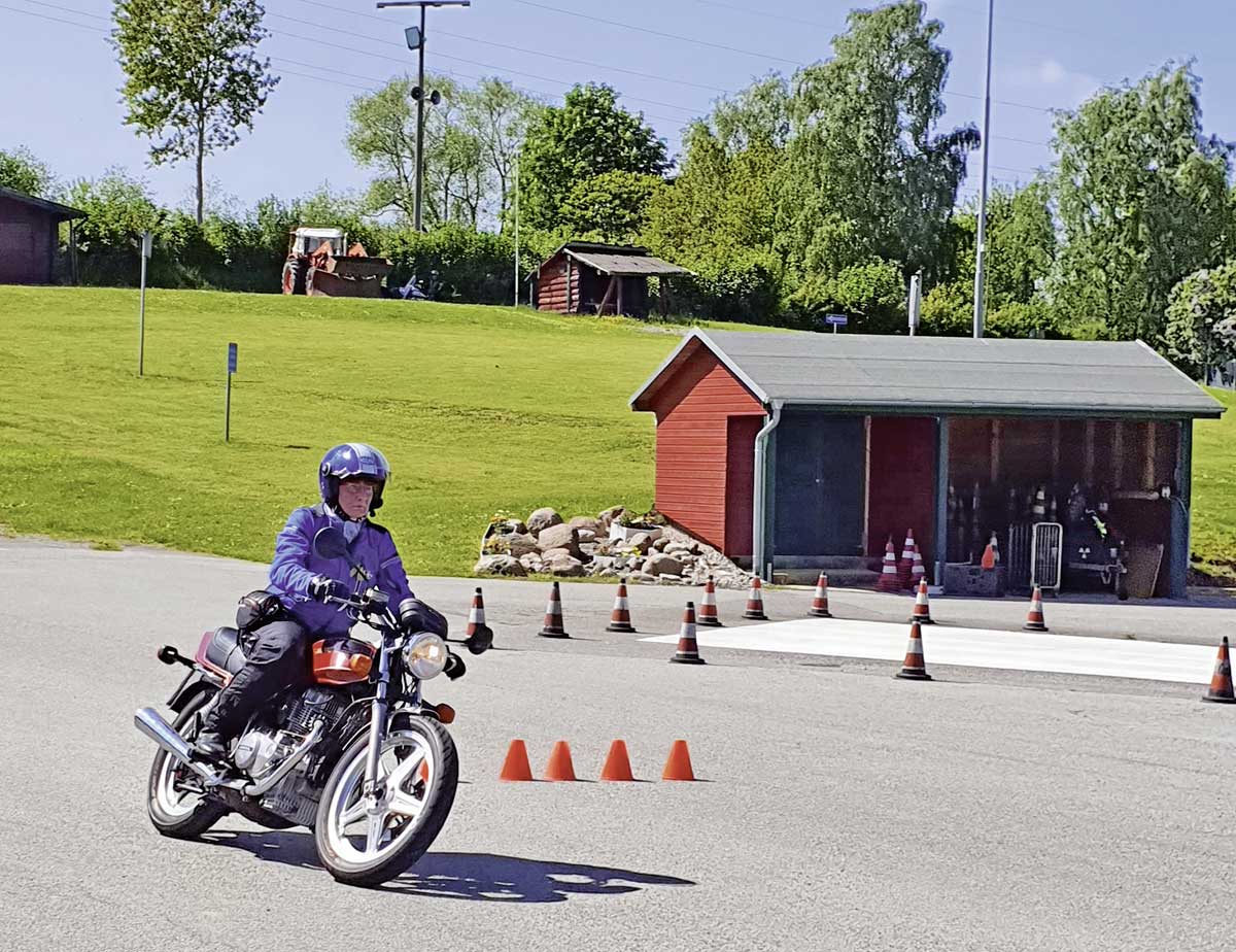 Ausweichübung beim Sicherheitstraining Ausweichübung beim Sicherheitstraining