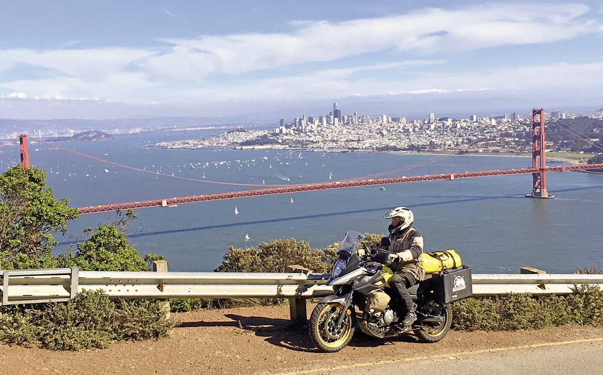 Start in San Francisco - Golden Gate Brücke ohne Nebel