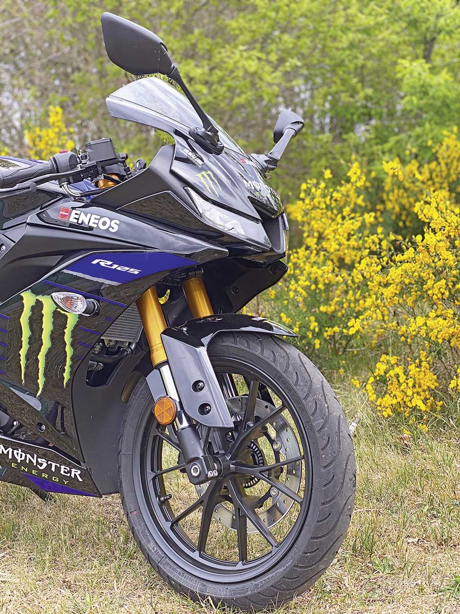 Schicker Sportler - meine Yamaha YZF-R125 Schicker Sportler - meine Yamaha YZF-R125