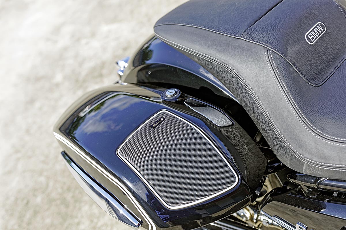 Laut ist out? Fettes Soundsystem der BMW R 18 B … Laut ist out? Fettes Soundsystem der BMW R 18 B …