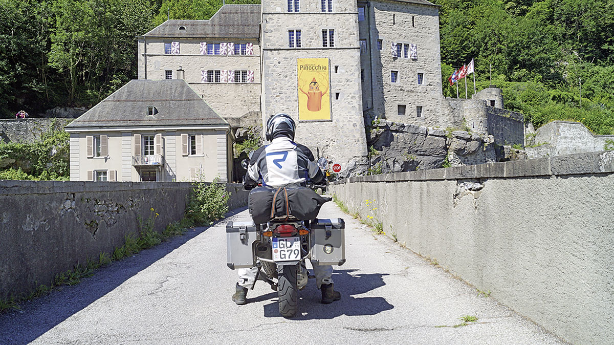 Eine von zwei Zollbrücken in Saint-Maurice Eine von zwei Zollbrücken in Saint-Maurice