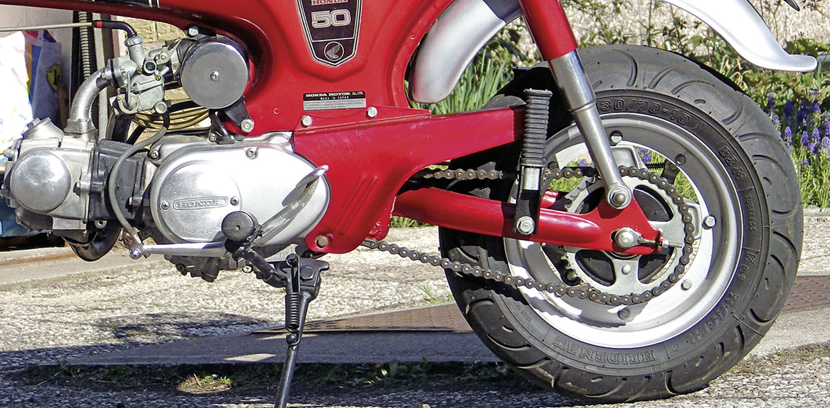 Kettenantrieb zum Hinterrad Kettenantrieb zum Hinterrad