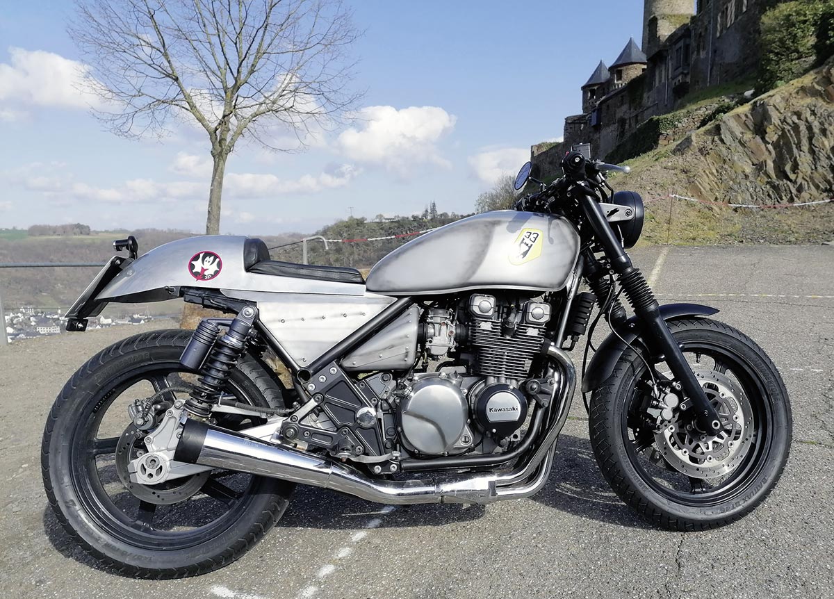 Kawasaki Zephyr 550 Cafe Racer