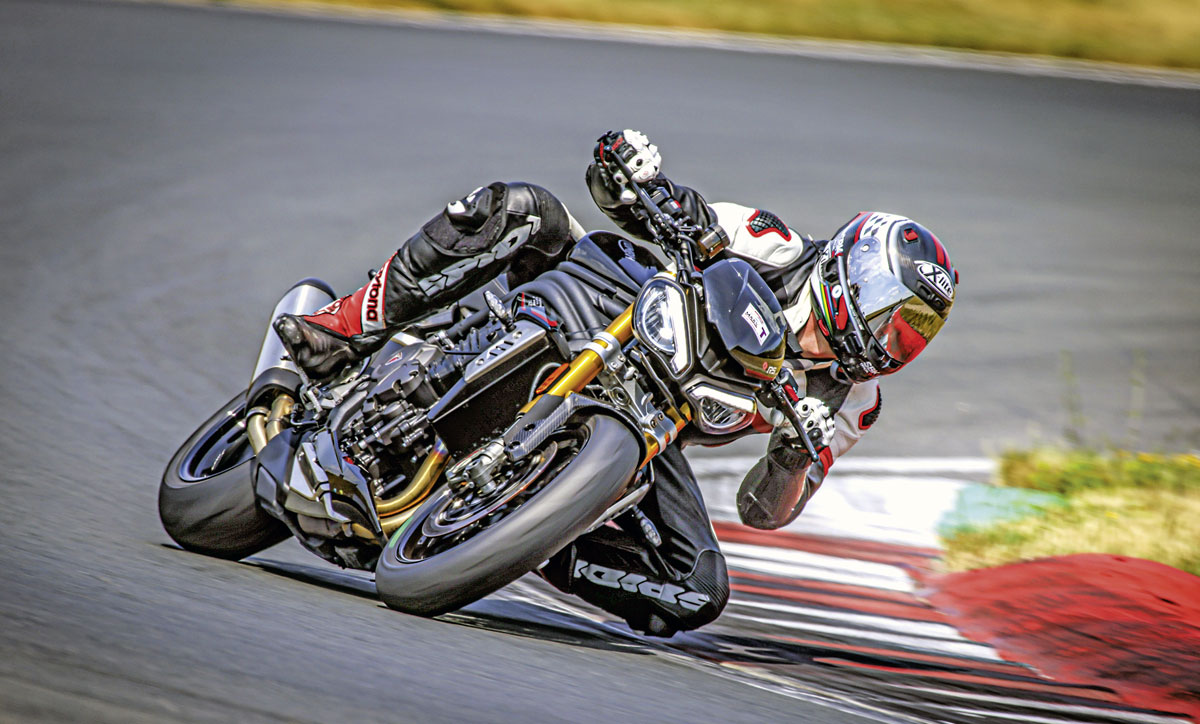 Triumph Speed Triple 1200 RS Triumph Speed Triple 1200 RS