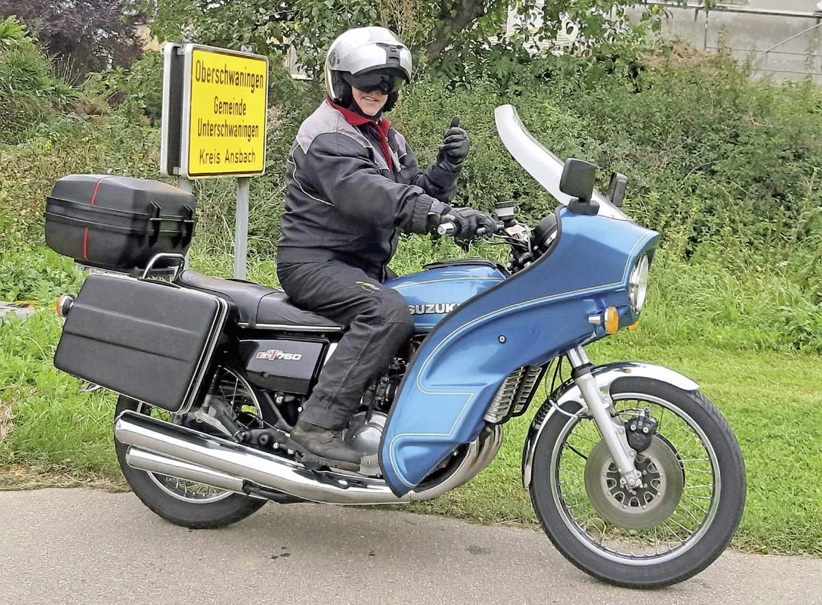  Suzuki GT 750 mit Windjammer-Verkleidung