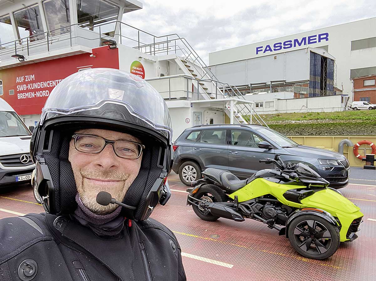 Sparen wir uns das Grüßen doch einfach! Sparen wir uns das Grüßen doch einfach!